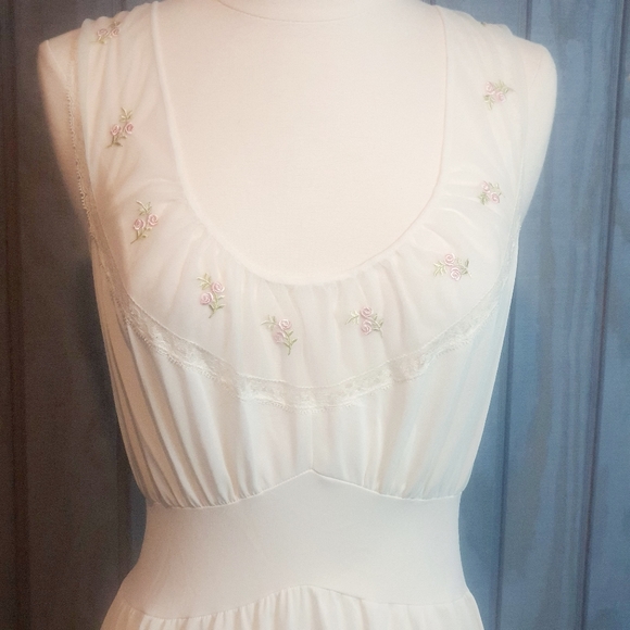 Vintage 80's Negligee Peignoir Sheer Chiffon Nightgown Petit Point White Wedding - Picture 4 of 11